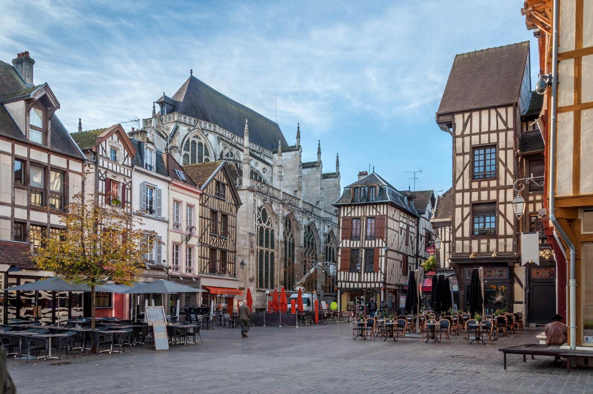 Spacieux & Lumineux Avec Smart Tv Et Wi-Fi Rapide Troyes Exteriör bild